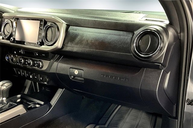 Used 2021 Toyota Tacoma Limited image 26