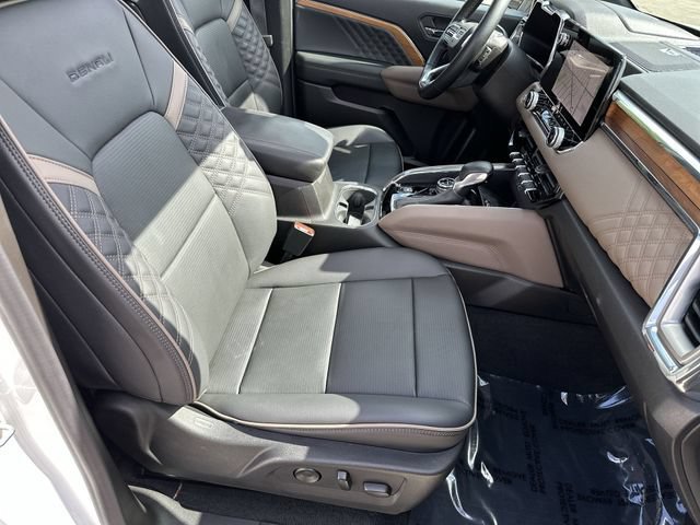 Used 2024 GMC Canyon Denali AWD/4WD image 28