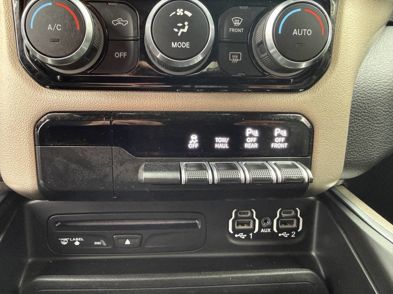 Used 2019 RAM 1500 Laramie image 22