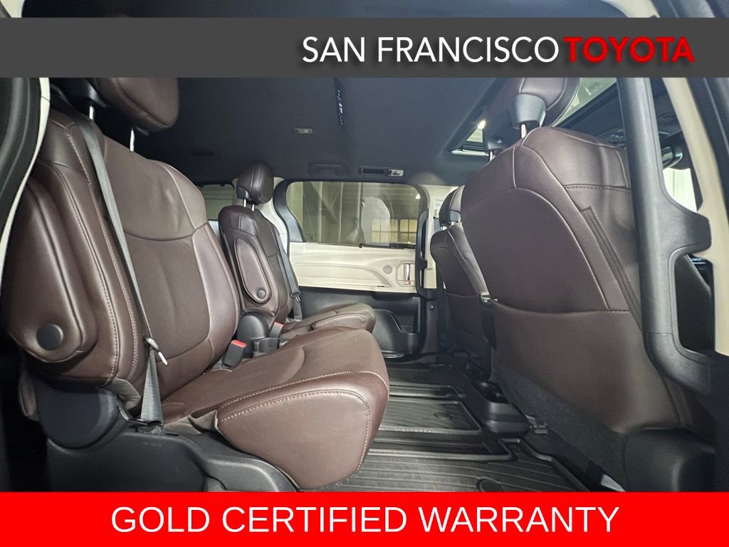 Certified 2022 Toyota Sienna Platinum image 20