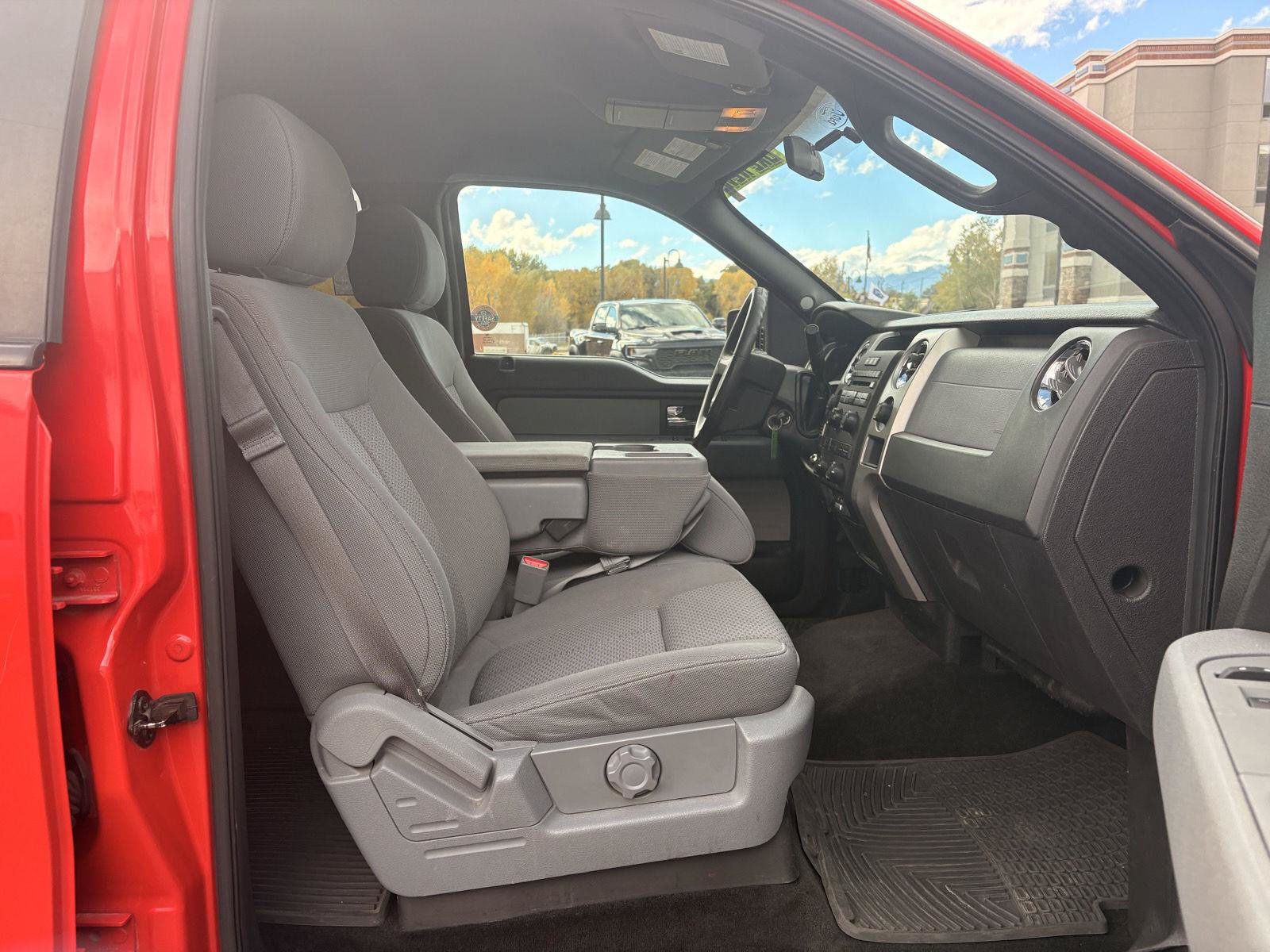 Used 2014 Ford F150 XLT AWD/4WD image 13