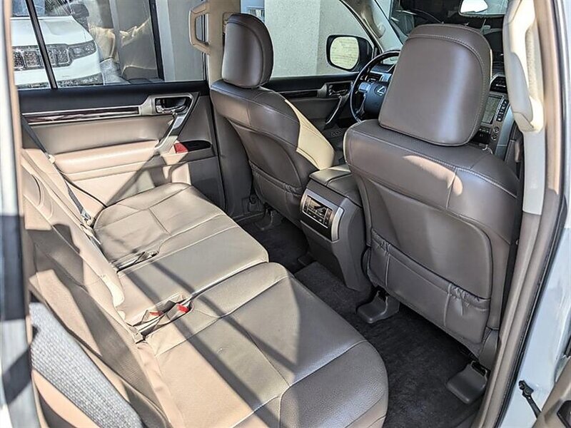 Used 2016 Lexus GX 460 w/ Premium Package AWD/4WD image 30