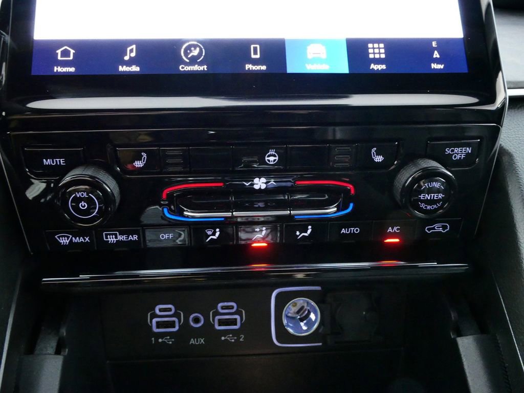 Certified 2024 Jeep Grand Cherokee Limited w/ Black Appearance Package image 47