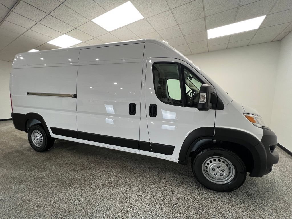 New 2025 RAM ProMaster 2500 w/ Convenience Group FWD image 16