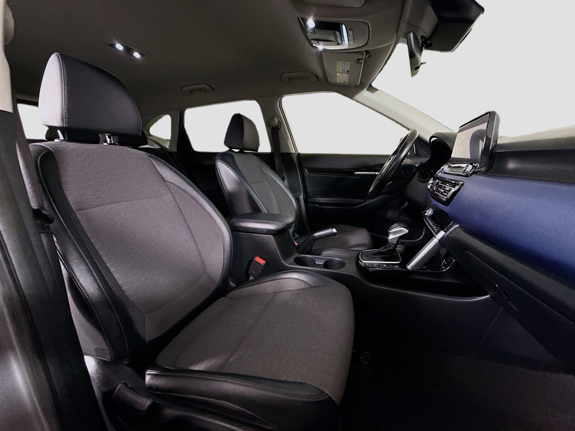 Used 2022 Kia Seltos Nightfall Edition image 29