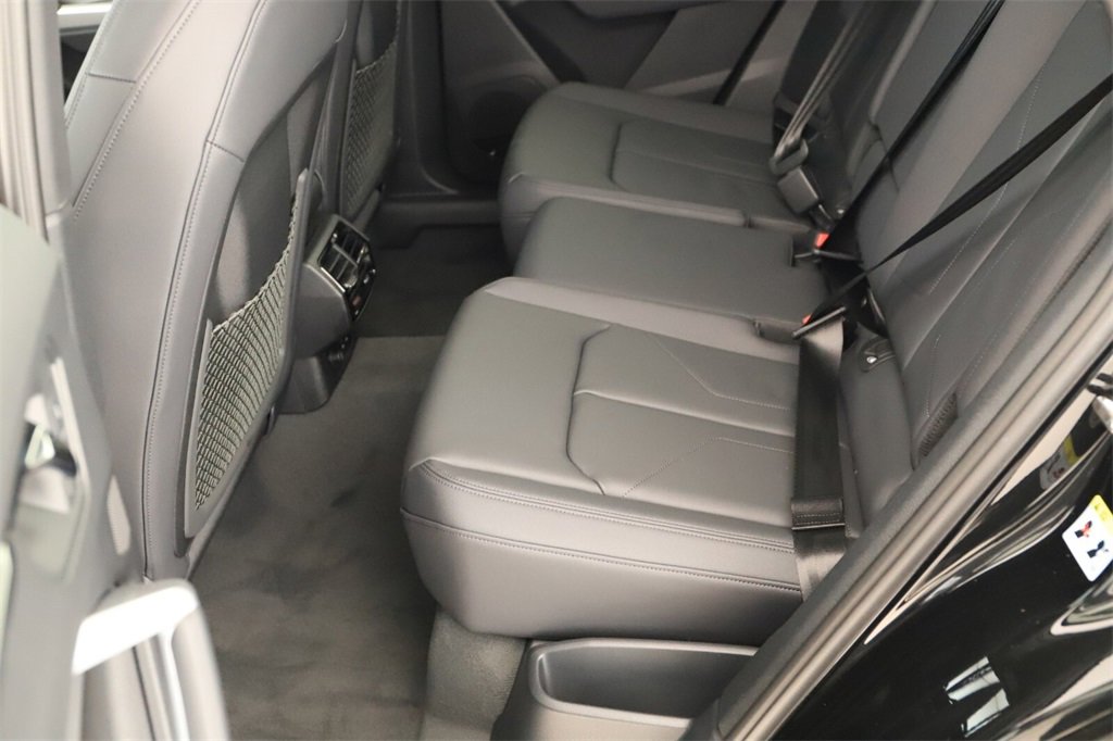 New 2025 Audi Q3 2.0T Premium image 28