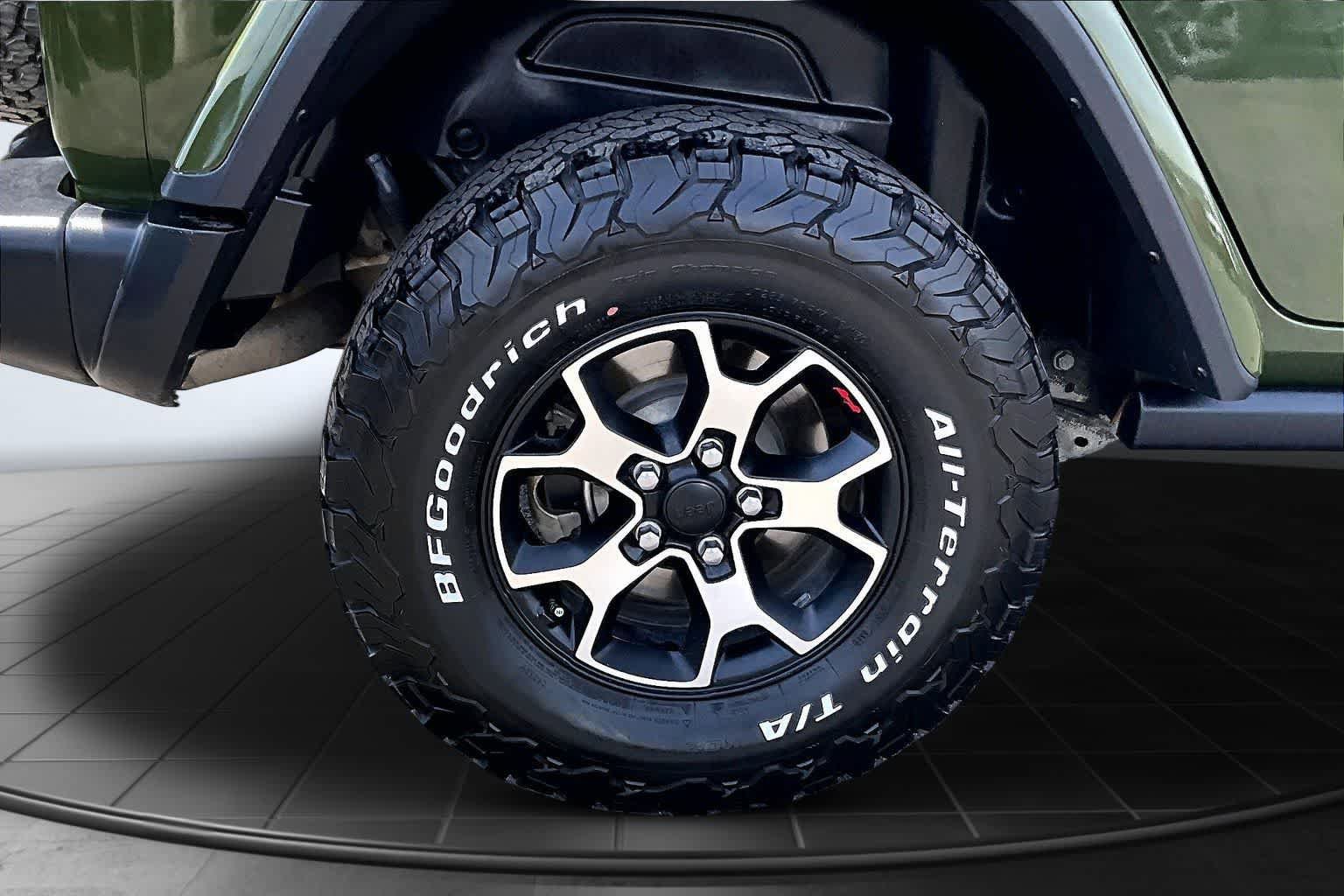 Used 2021 Jeep Wrangler Unlimited Rubicon AWD/4WD image 35