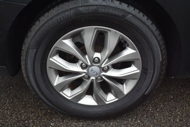 Used 2019 Kia Sedona LX image 44