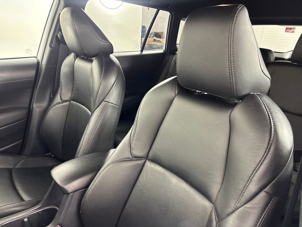 Certified 2023 Toyota Corolla Cross SE image 10