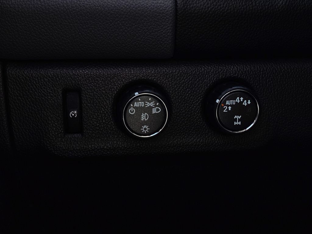 Used 2019 Chevrolet Colorado Z71 AWD/4WD image 34
