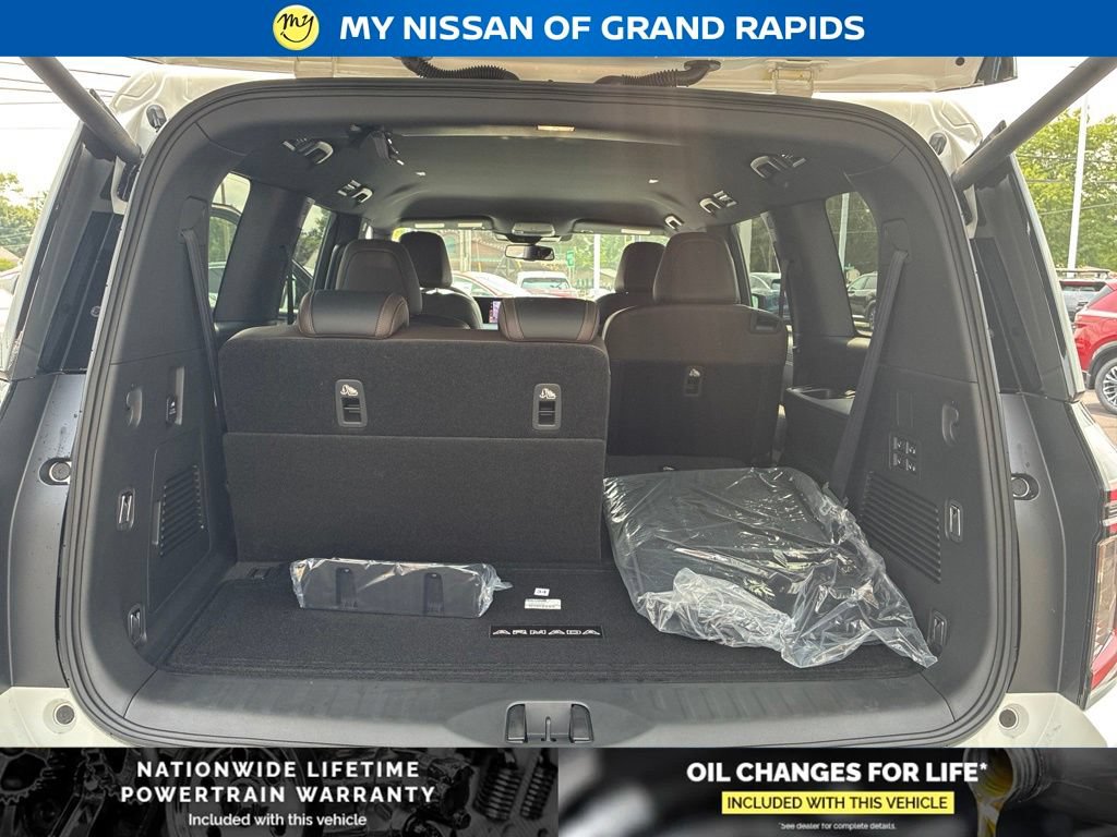 New 2026 Nissan Armada SL w/ Captain's Chari Seat Package AWD/4WD image 18