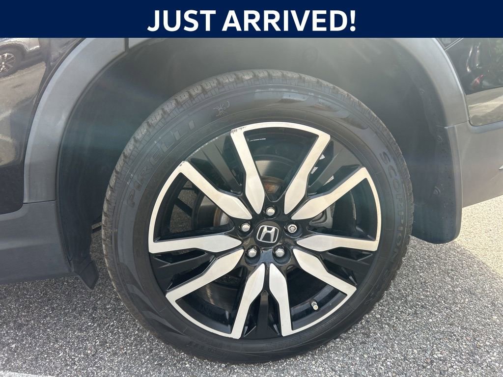 Used 2019 Honda Pilot Touring image 6