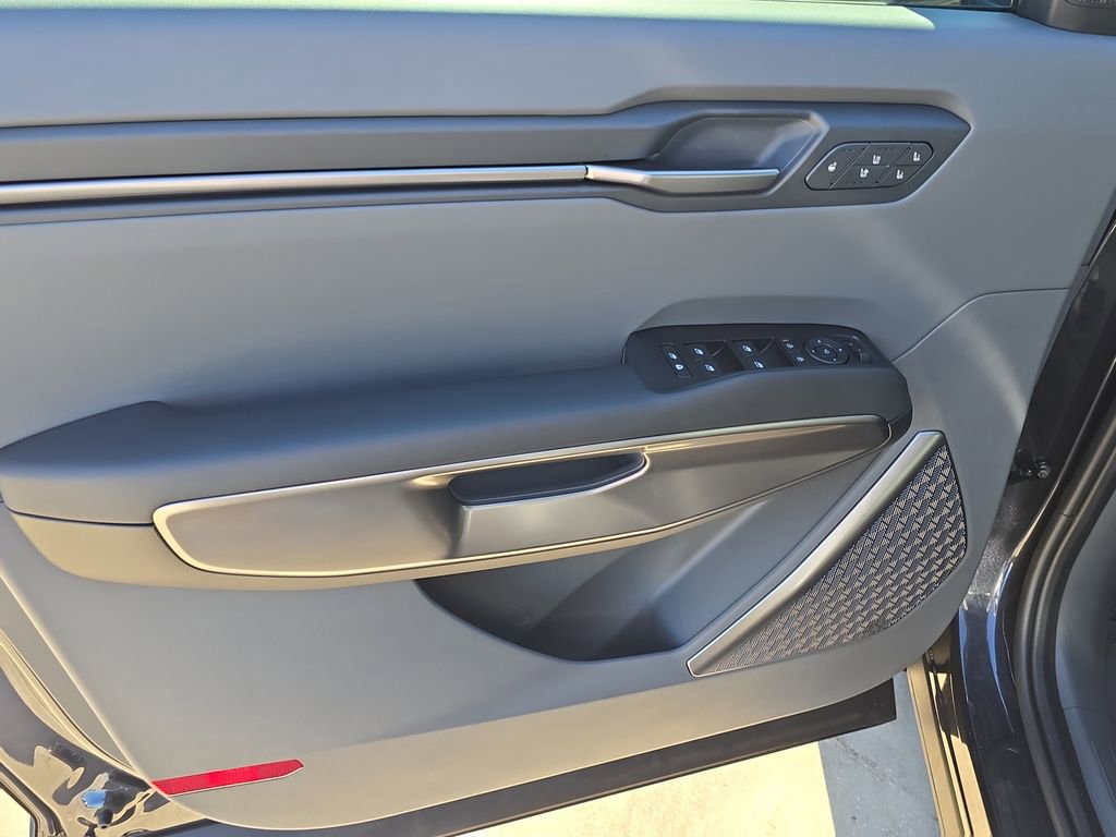 New 2026 Kia EV9 Wind AWD/4WD image 18