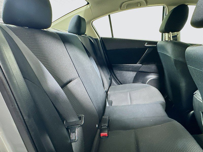 Used 2012 MAZDA MAZDA3 i Sport image 24