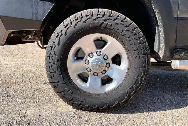 Used 2014 RAM 2500 Power Wagon w/ Luxury Group AWD/4WD image 32
