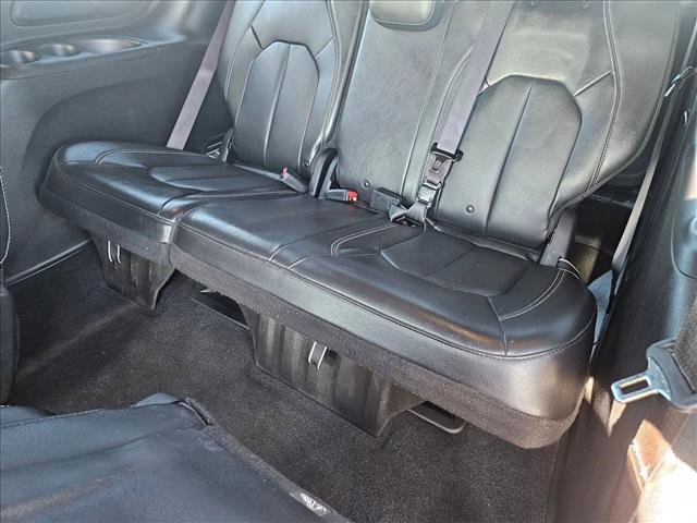 Used 2021 Chrysler Pacifica Touring-L w/ S Appearance Package image 18