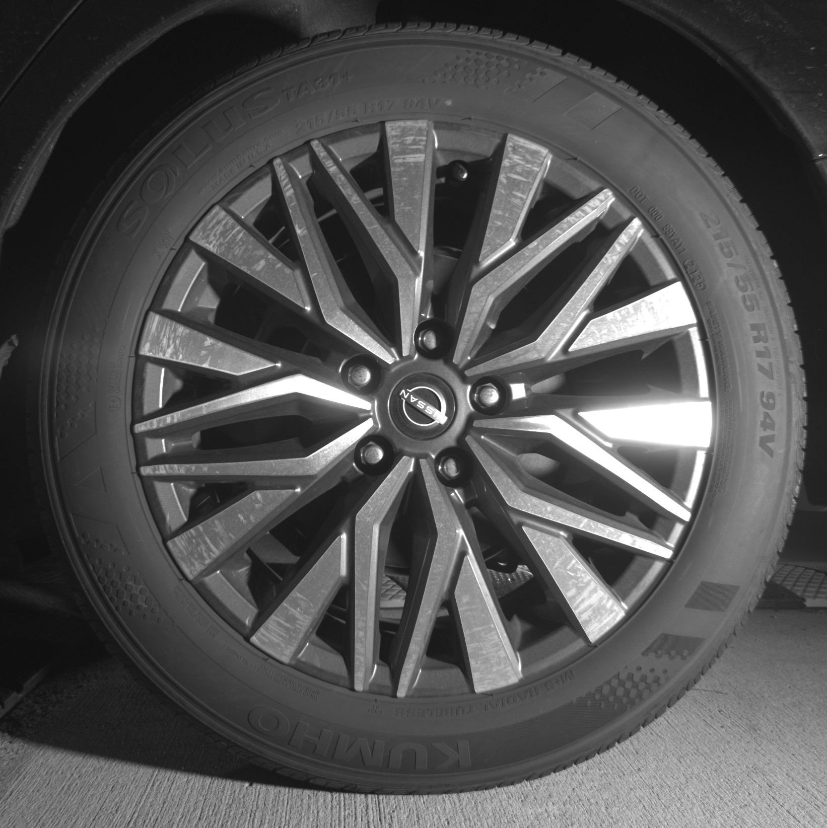 Used 2025 Nissan Altima 2.5 SV FWD image 14