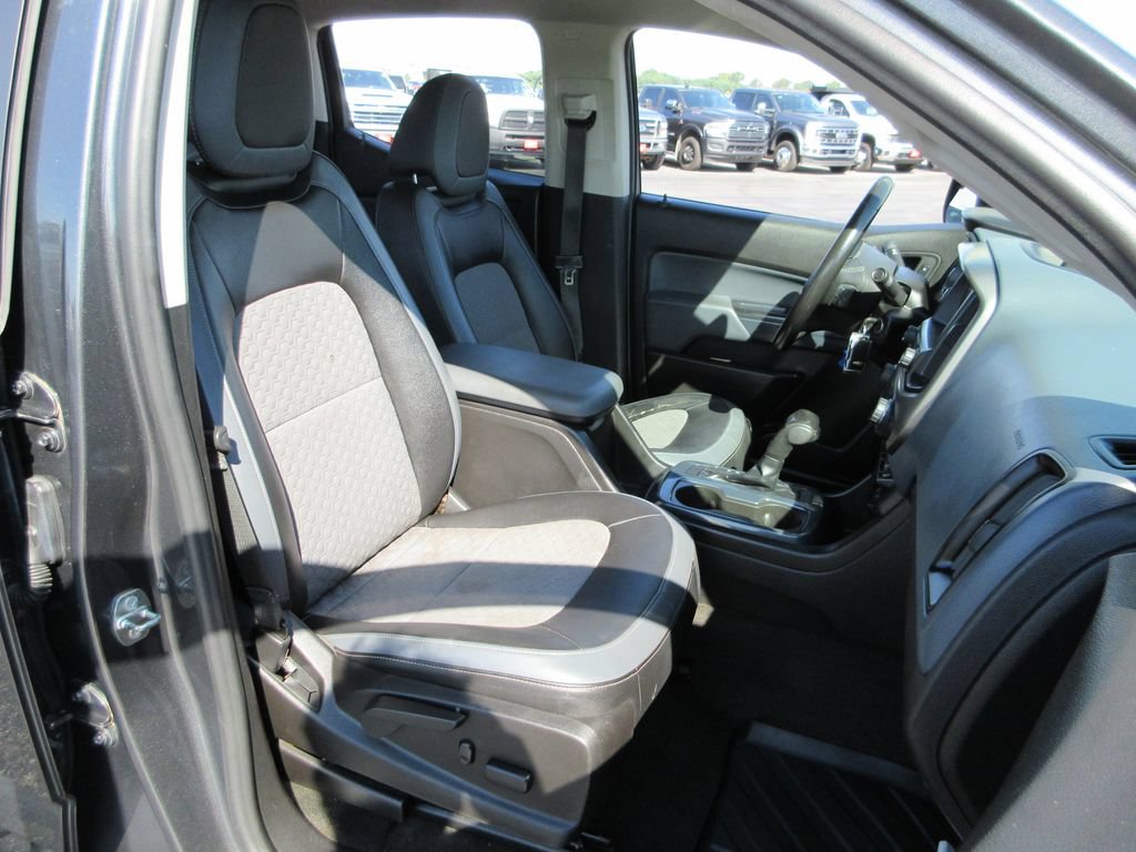 Used 2016 Chevrolet Colorado Z71 AWD/4WD image 19
