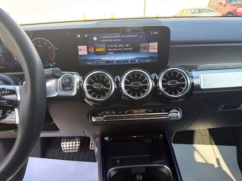 Used 2025 Mercedes-Benz GLB 250 GLB 250 image 17