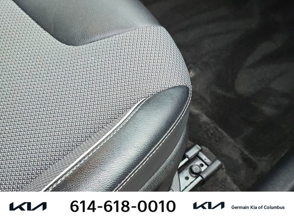 Certified 2020 Kia Niro EX w/ Cold Weather Package image 26