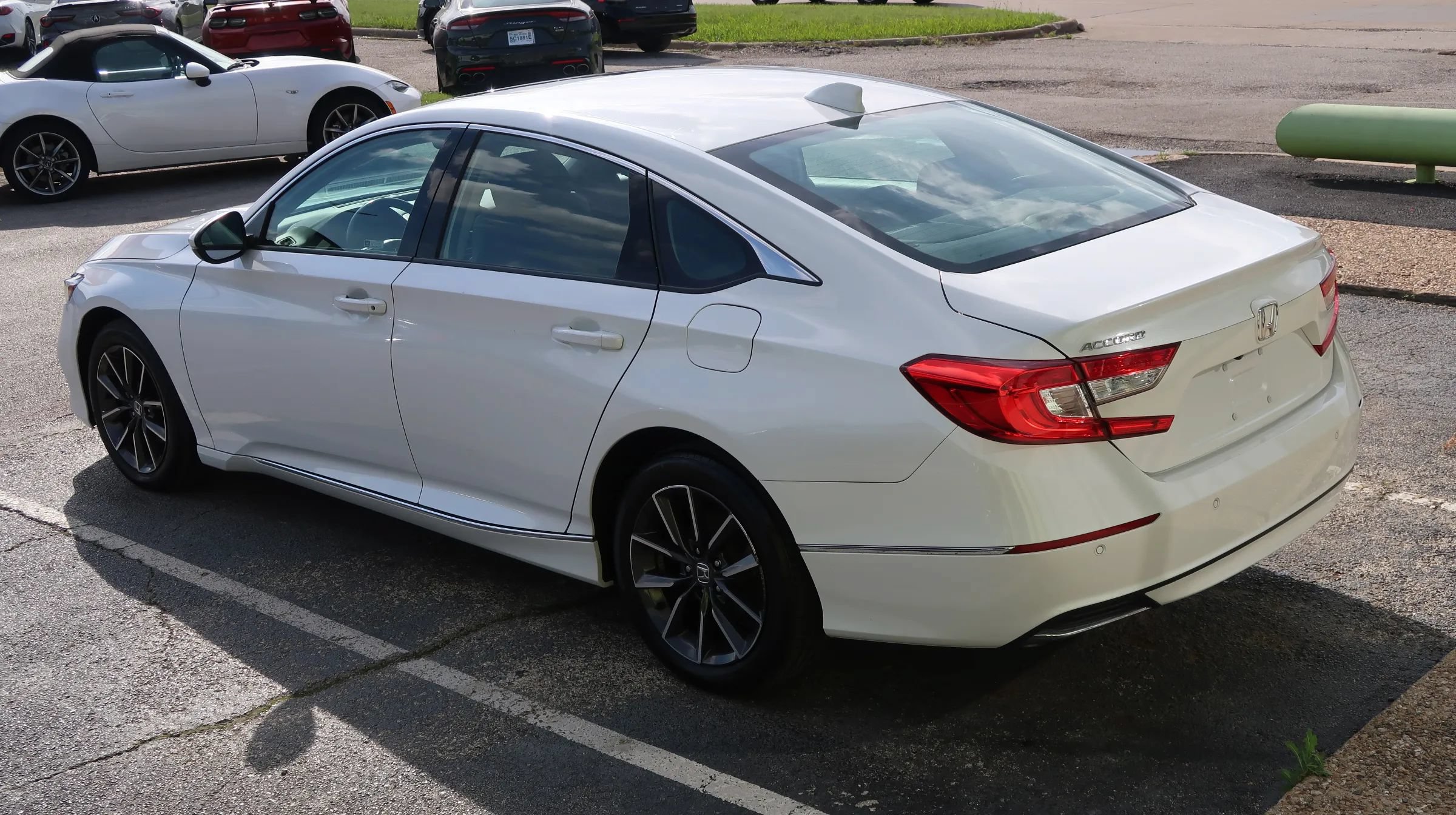 Used 2021 Honda Accord EX-L image 9