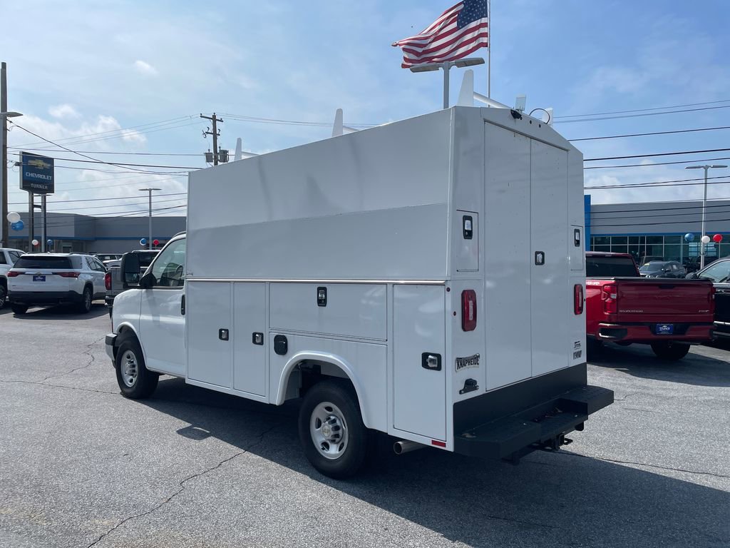 New 2024 Chevrolet Express 3500 w/ Power Convenience Package image 3