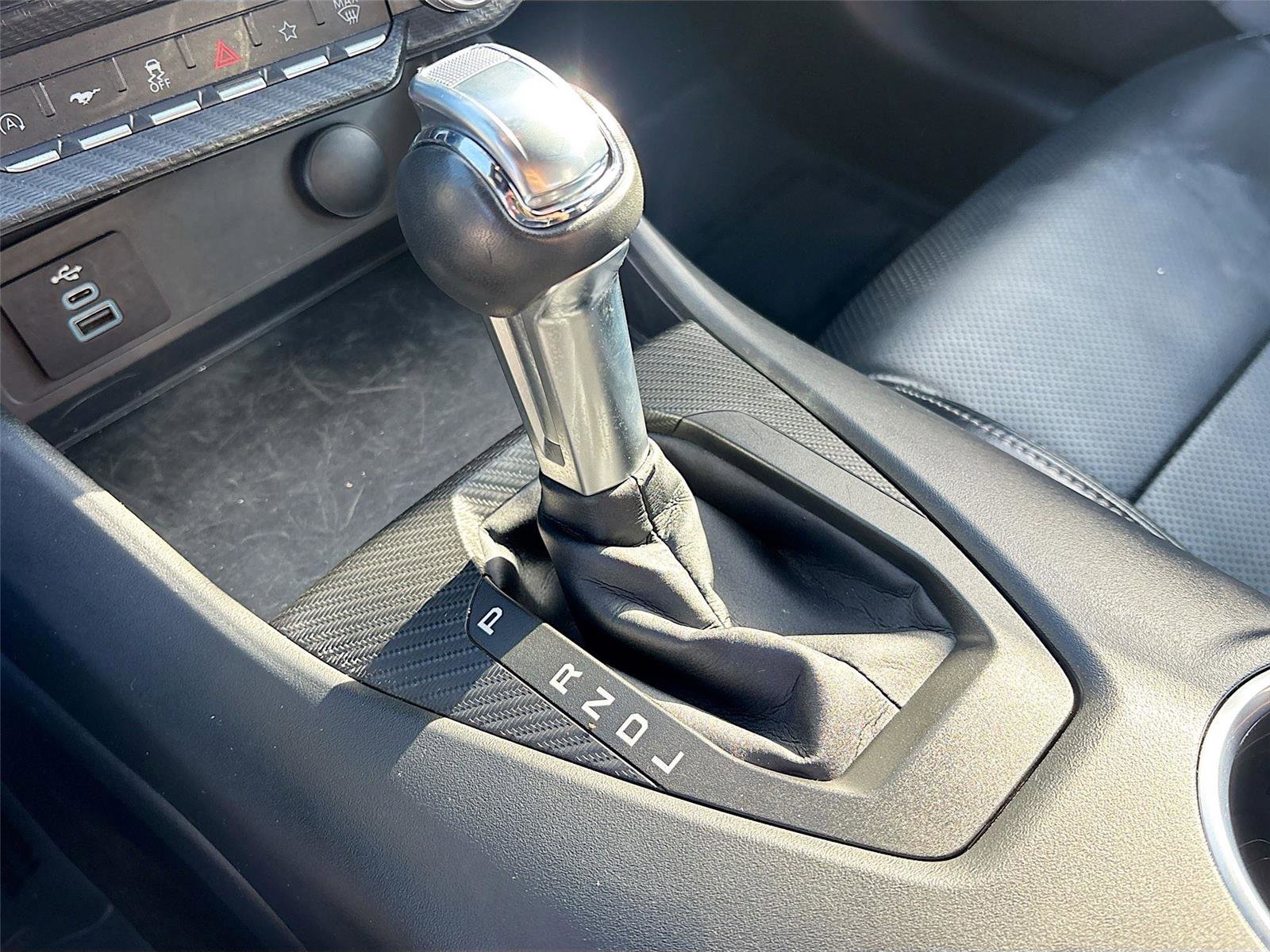 Used 2025 Ford Mustang Premium image 16