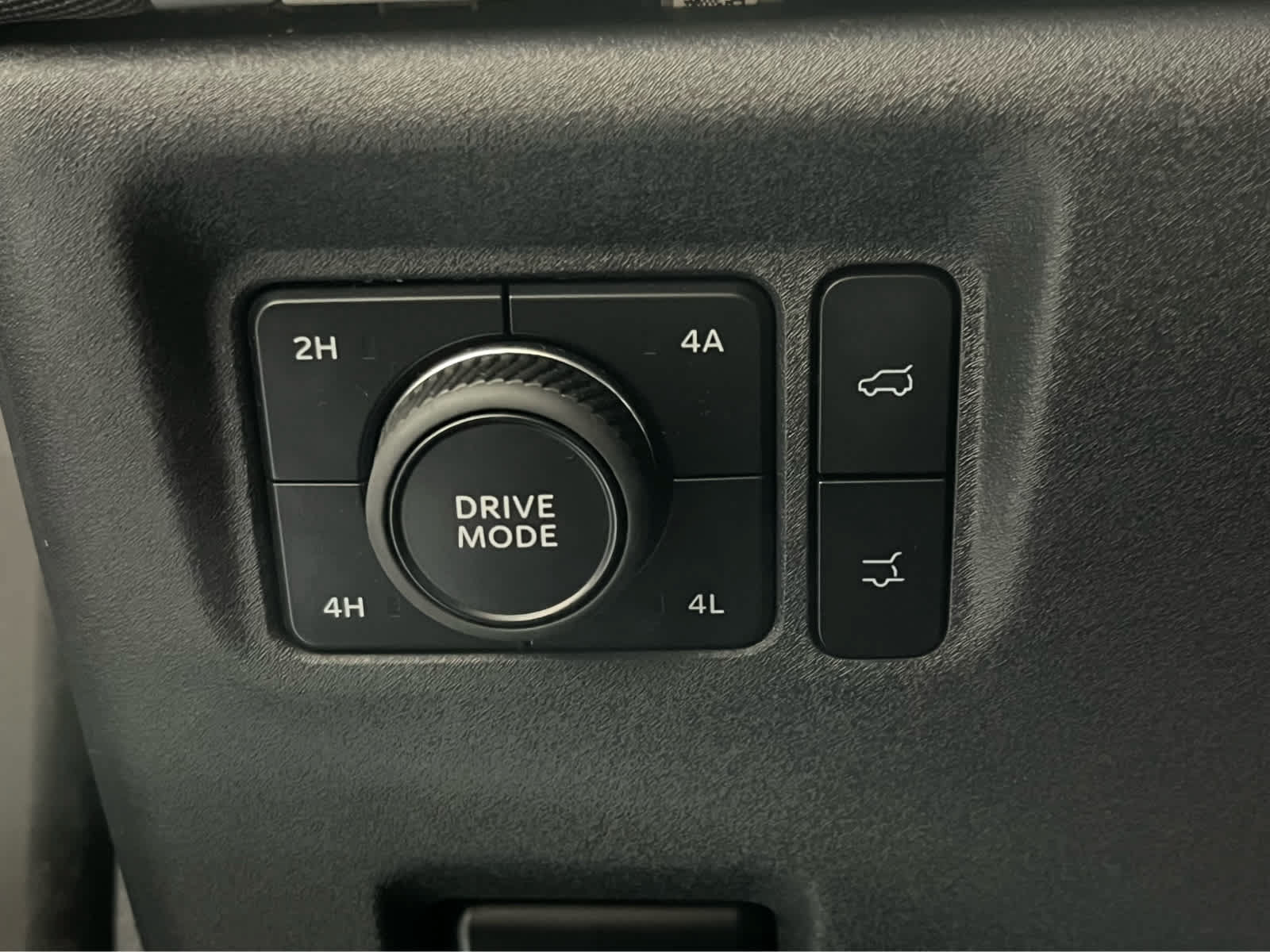 Used 2025 Ford Expedition Max Active AWD/4WD image 34