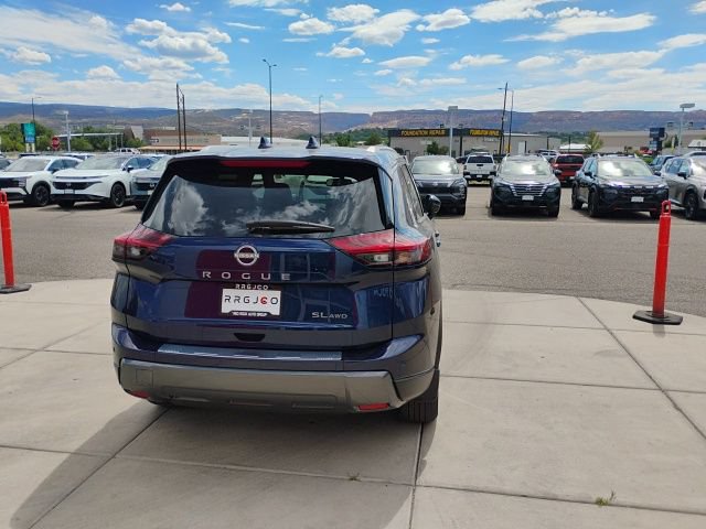 Used 2025 Nissan Rogue SL w/ Tech Package AWD/4WD image 6