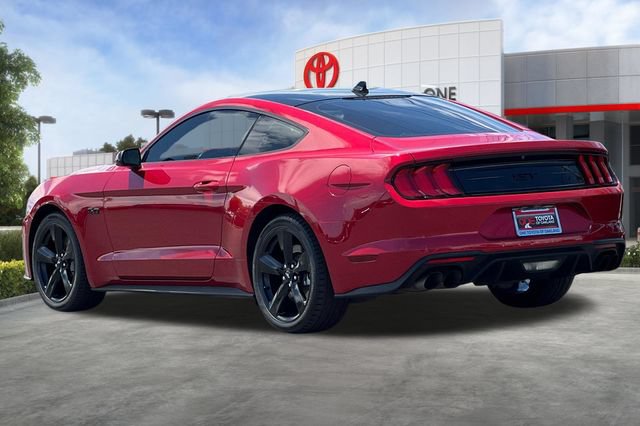 Used 2021 Ford Mustang GT Premium w/ Black Accent Package RWD image 6