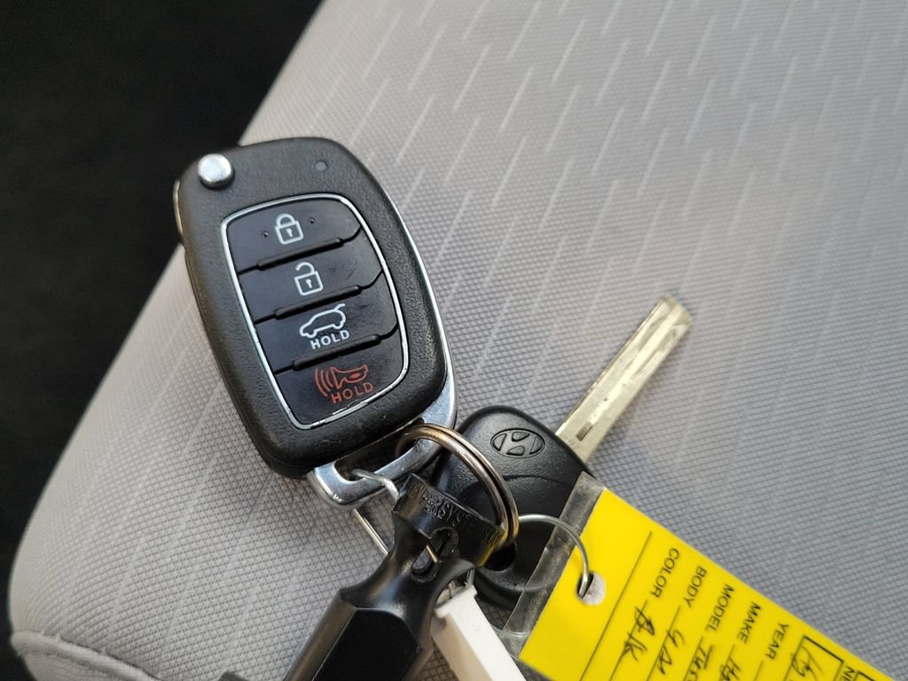 Used 2021 Hyundai Tucson SE FWD image 30