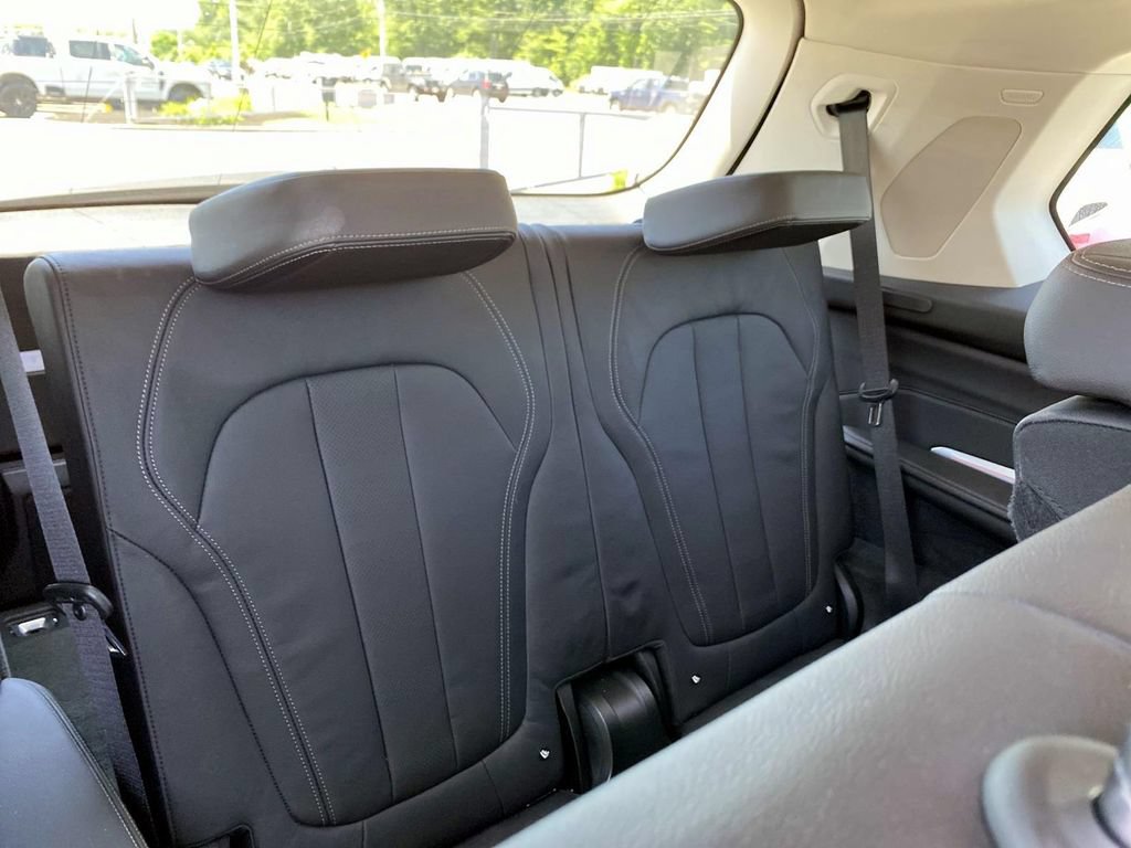 Used 2021 BMW X7 xDrive40i w/ Executive Package AWD/4WD image 26