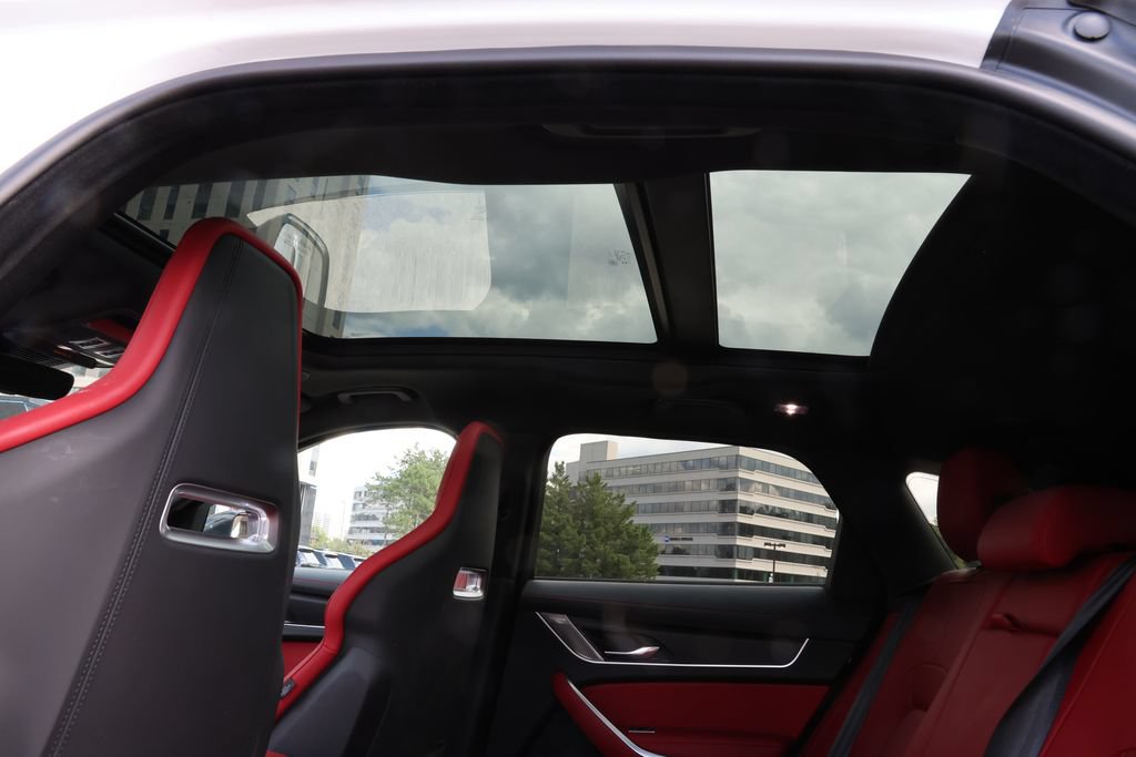Certified 2026 Jaguar F-PACE R-Dynamic S AWD/4WD image 35