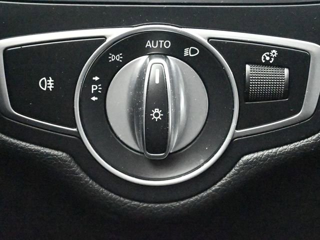 Used 2018 Mercedes-Benz C 300 Sedan w/ Premium Package image 30