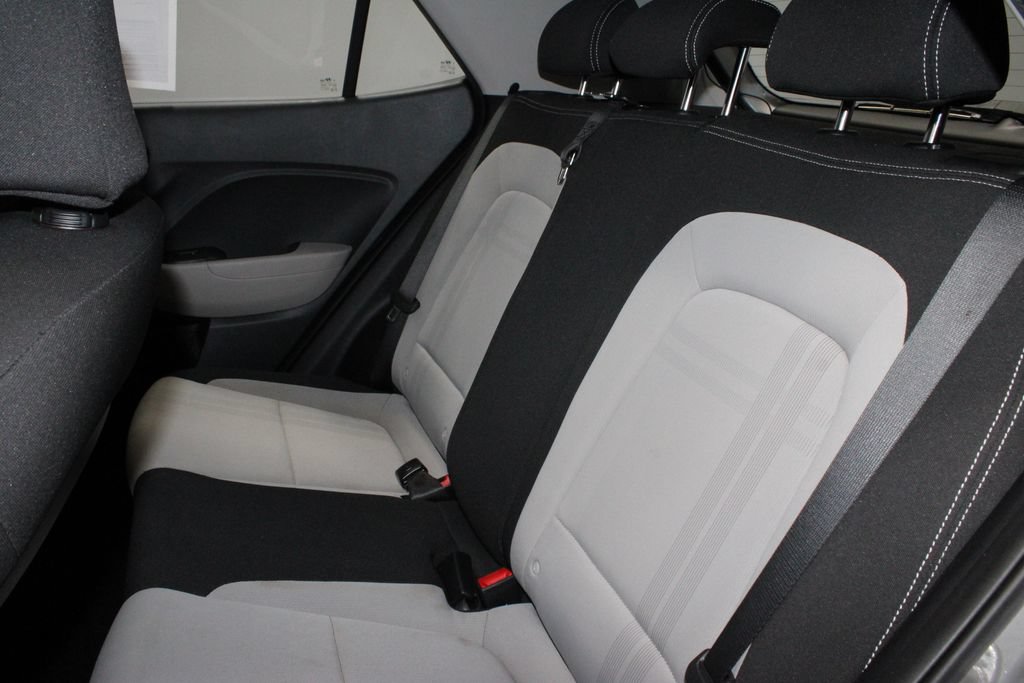 Used 2023 Hyundai Venue SEL FWD image 21