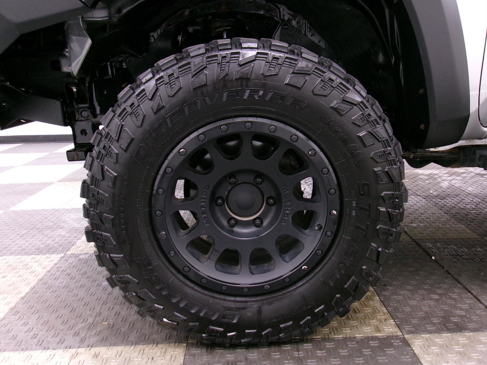 Used 2022 Toyota Tacoma TRD Off-Road AWD/4WD image 16