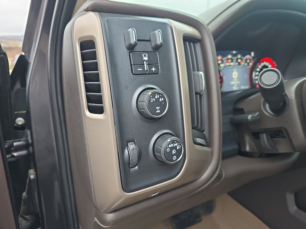 Used 2016 GMC Sierra 3500 Denali w/ Duramax Plus Package image 13