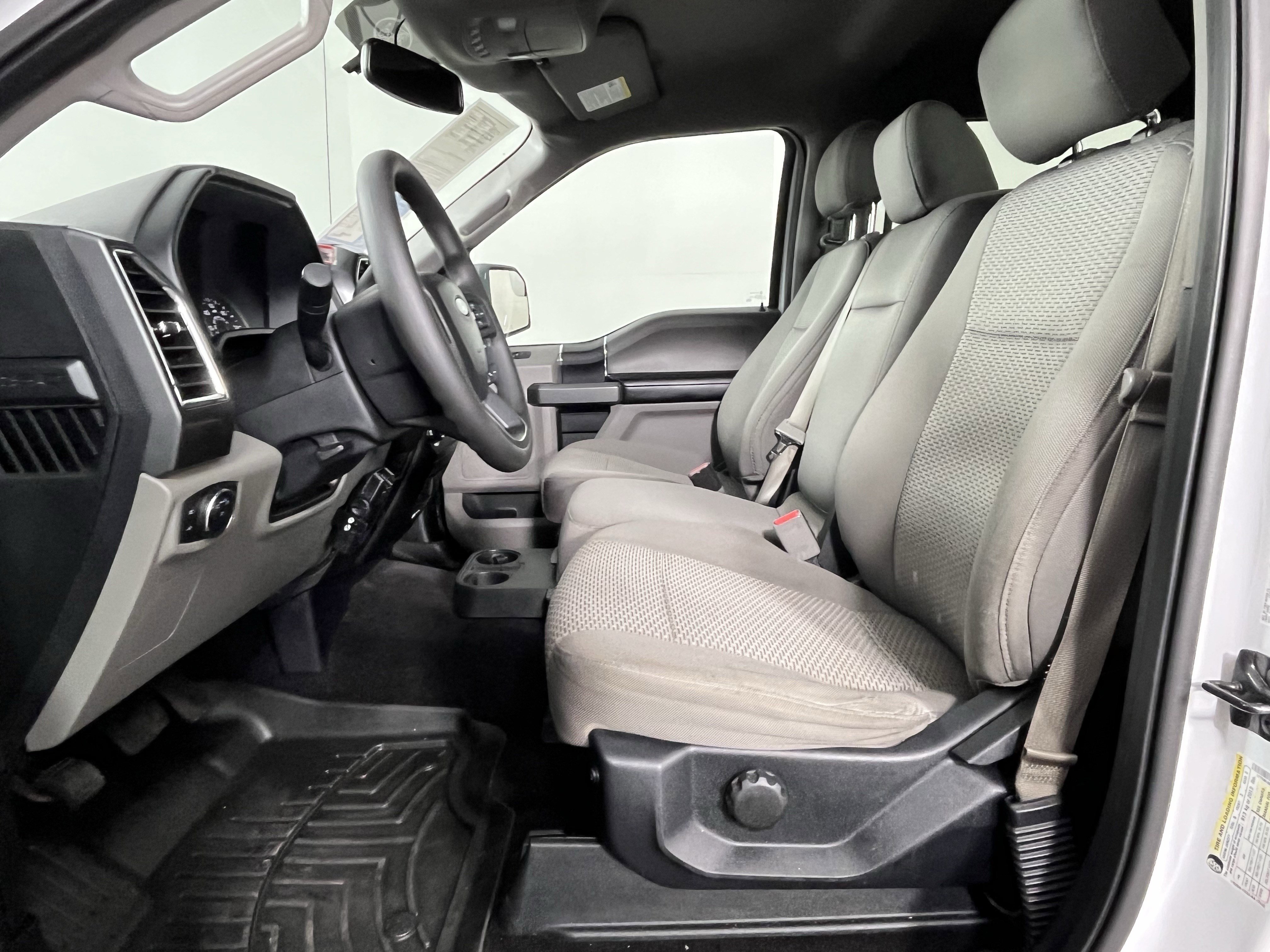 Used 2016 Ford F150 XLT image 11