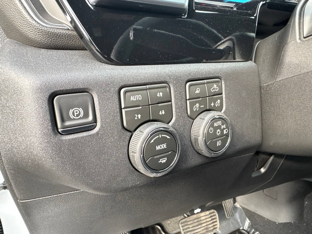 New 2026 Chevrolet Silverado 3500 LT w/ All Star Edition AWD/4WD image 22