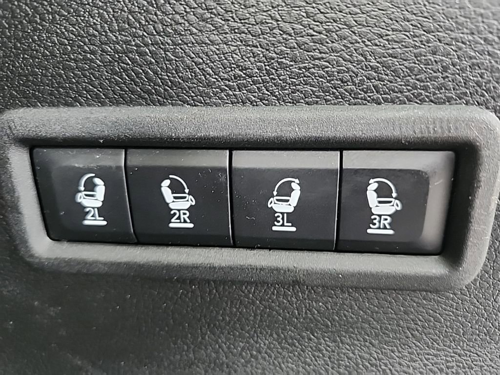 Used 2023 Jeep Wagoneer Series III w/ Preferred Equipment Group image 23