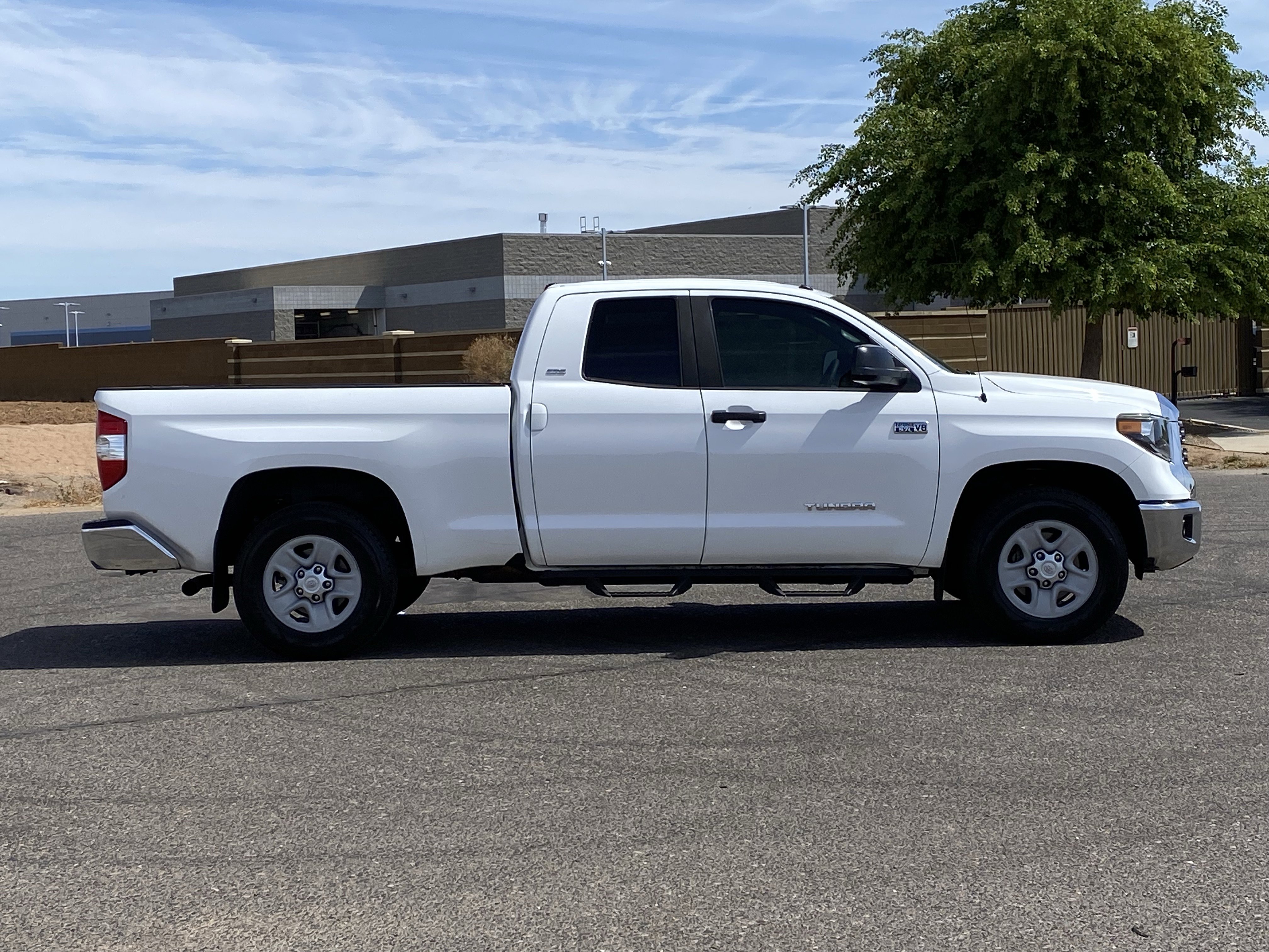 Used 2019 Toyota Tundra SR5 w/ SR5 Upgrade Package RWD video 2