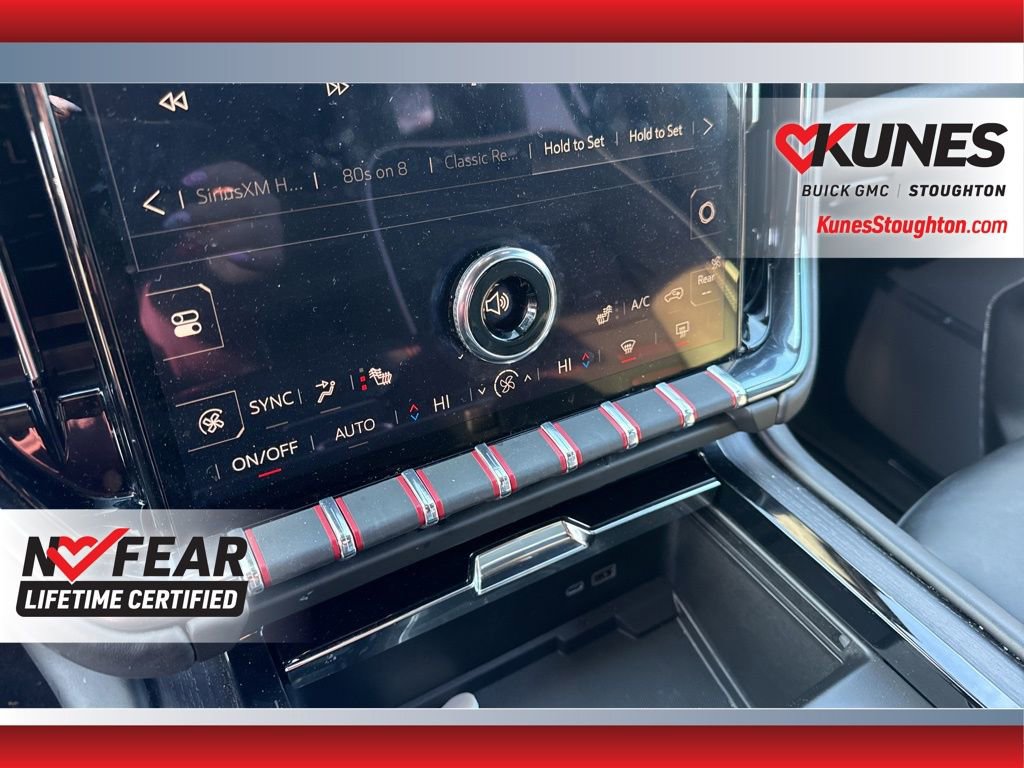 Used 2025 GMC Yukon XL AT4 Ultimate image 32