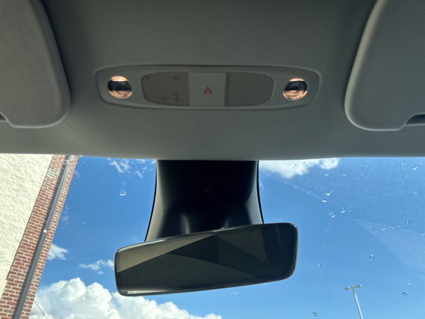 Used 2025 Tesla Model Y Long Range AWD/4WD image 28