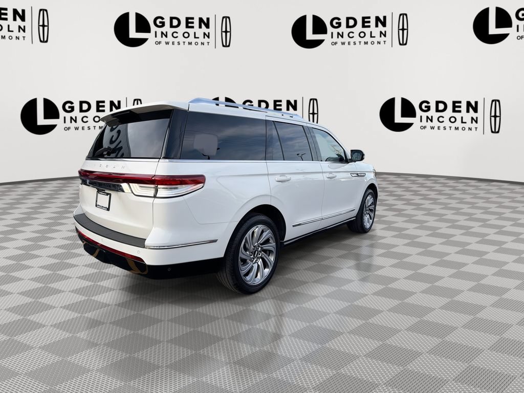 Certified 2024 Lincoln Navigator Reserve AWD/4WD image 8