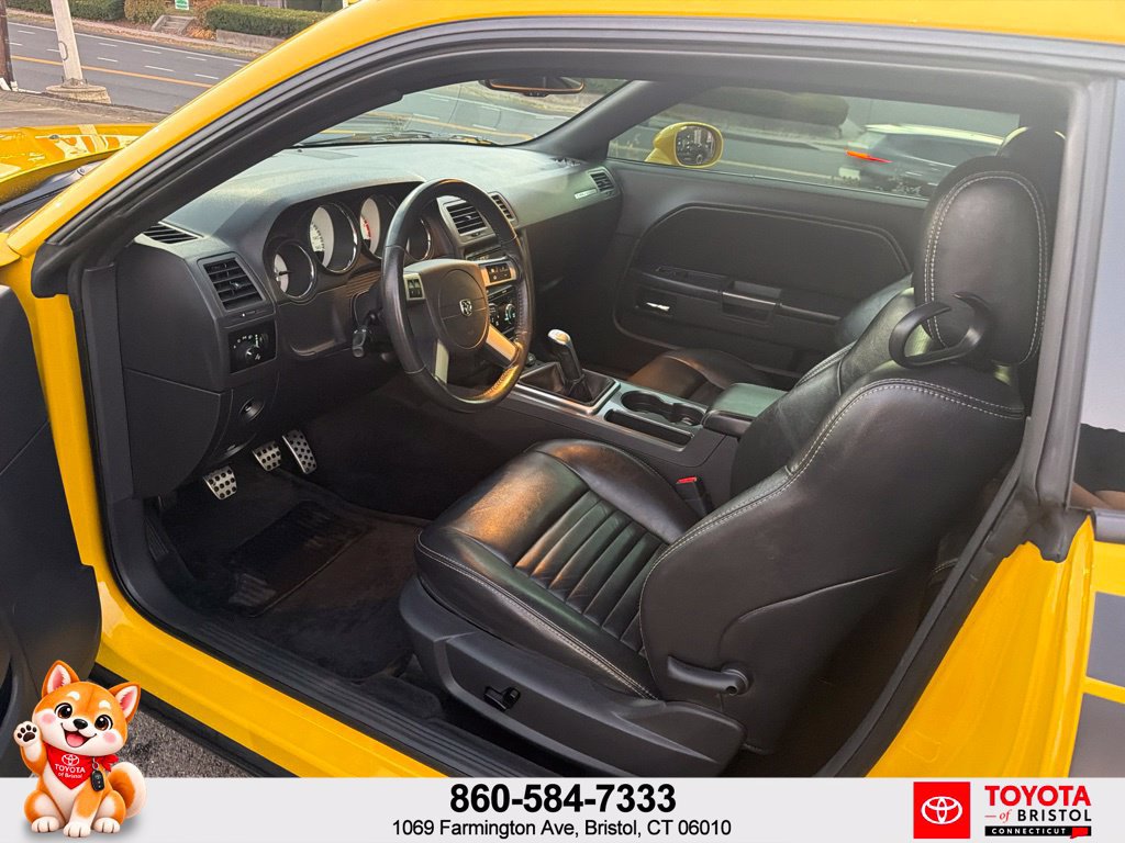 Used 2010 Dodge Challenger R/T RWD image 16