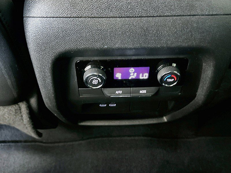 Used 2025 Chevrolet Traverse LT AWD/4WD image 25
