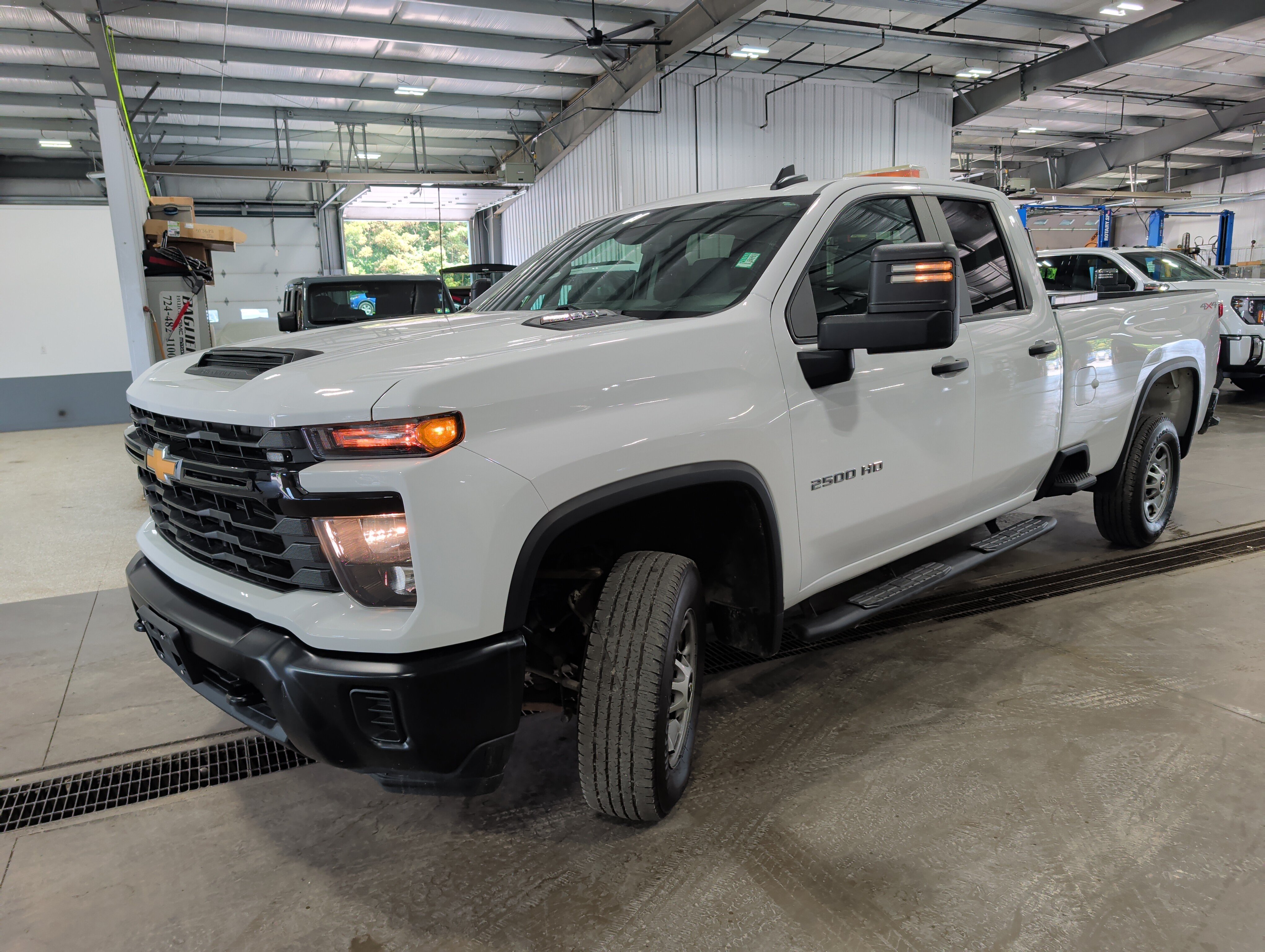 Used 2024 Chevrolet Silverado 2500 W/T w/ WT Convenience Package AWD/4WD image 6