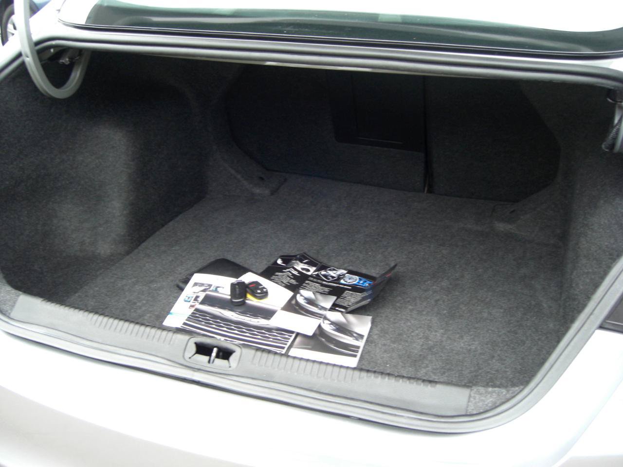 Used 2015 Chrysler 200 Limited FWD image 14