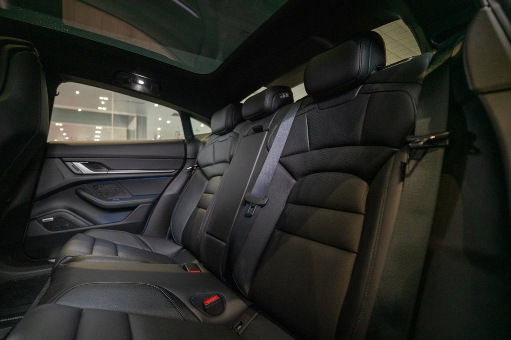 New 2026 Porsche Taycan image 37