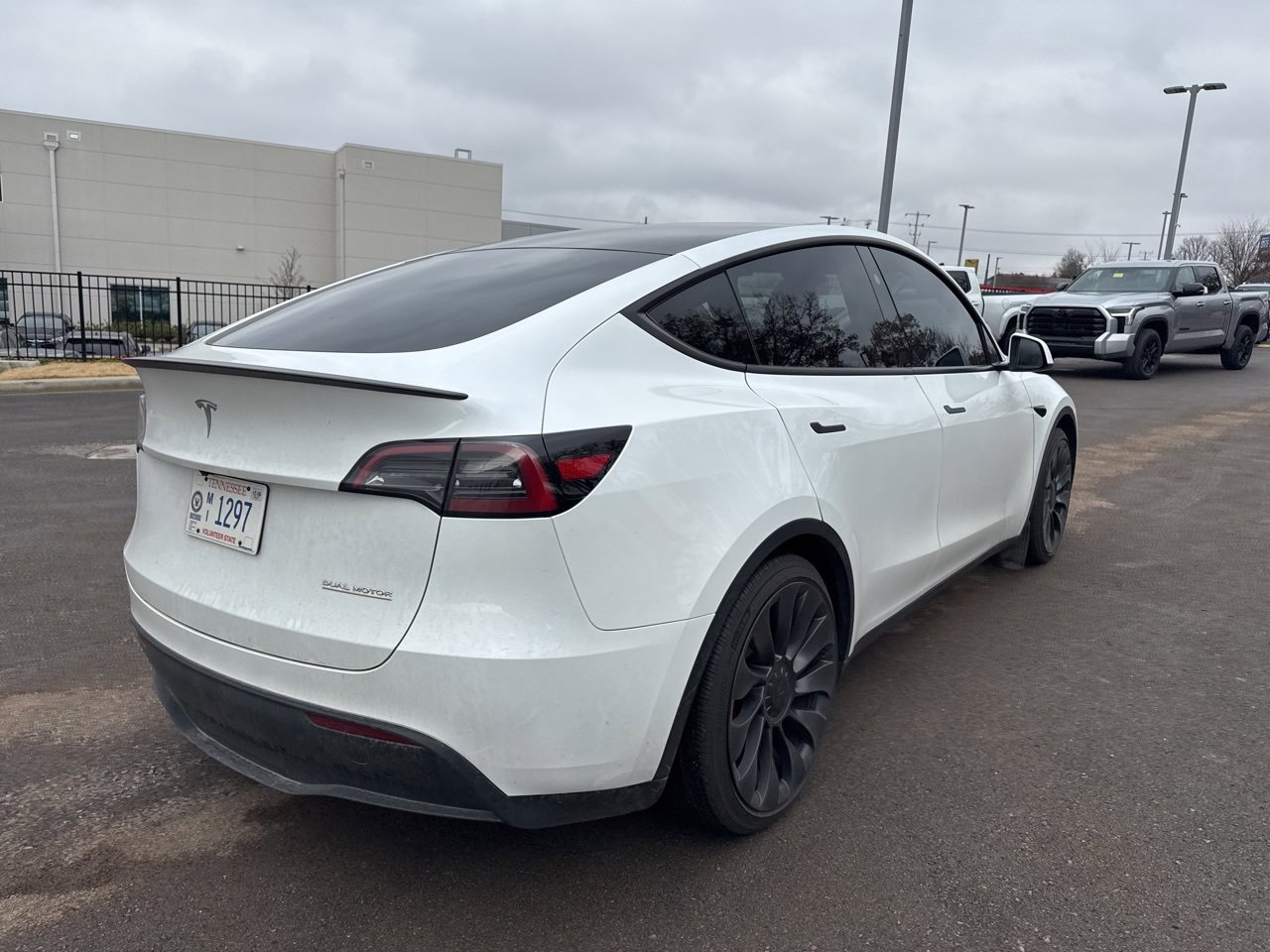 Used 2025 Tesla Model Y Performance image 4